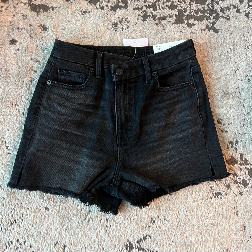 american eagle curvy mom short crossover waistband black denim cut off 00 24w